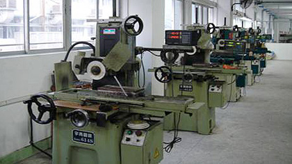 PET preform molder